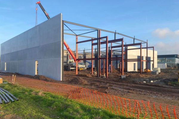 leus-kris-industriegebouw1319A7C866-D449-911E-CBEF-25371D8DABE6.jpg