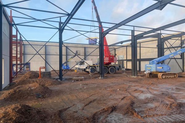 leus-kris-industriegebouw2A5B0A6E2-1F65-D8EC-7A28-21CD1CEE482A.jpg